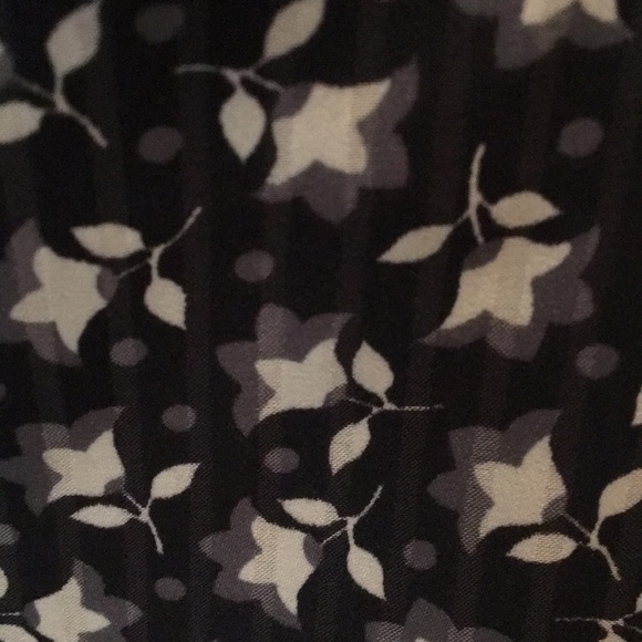 LOFT Top - Picture 5 of 6